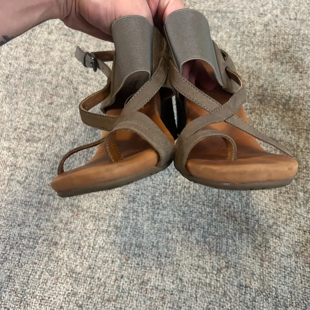 Gentle Souls Suede Iriwin Sandal